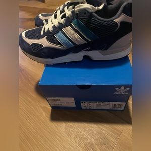Adidas dad shoes